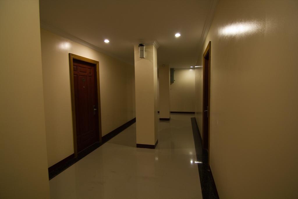 Millennium Hotel Yangon Bagian luar foto