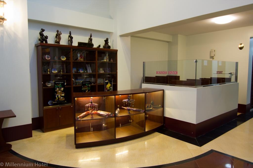 Millennium Hotel Yangon Bagian luar foto