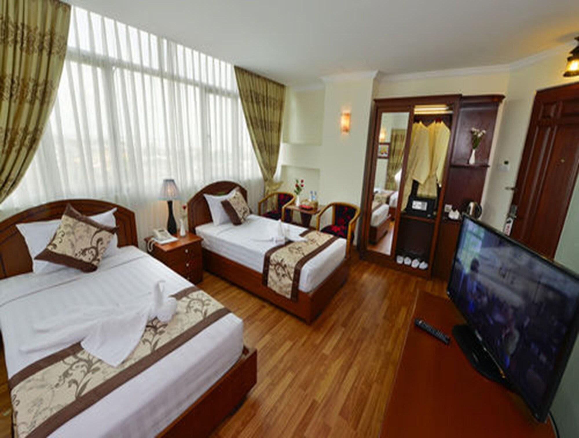 Millennium Hotel Yangon Bagian luar foto