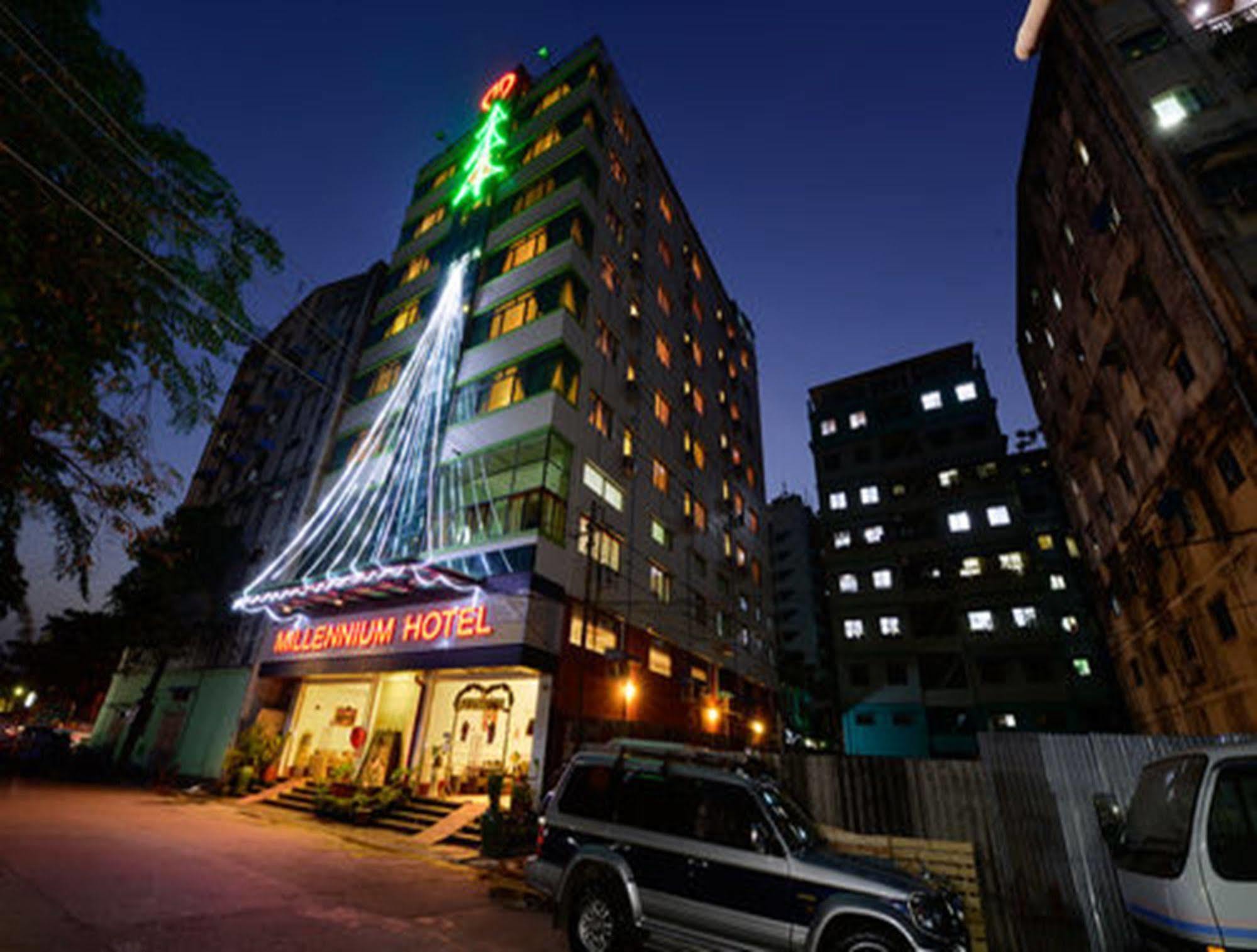 Millennium Hotel Yangon Bagian luar foto