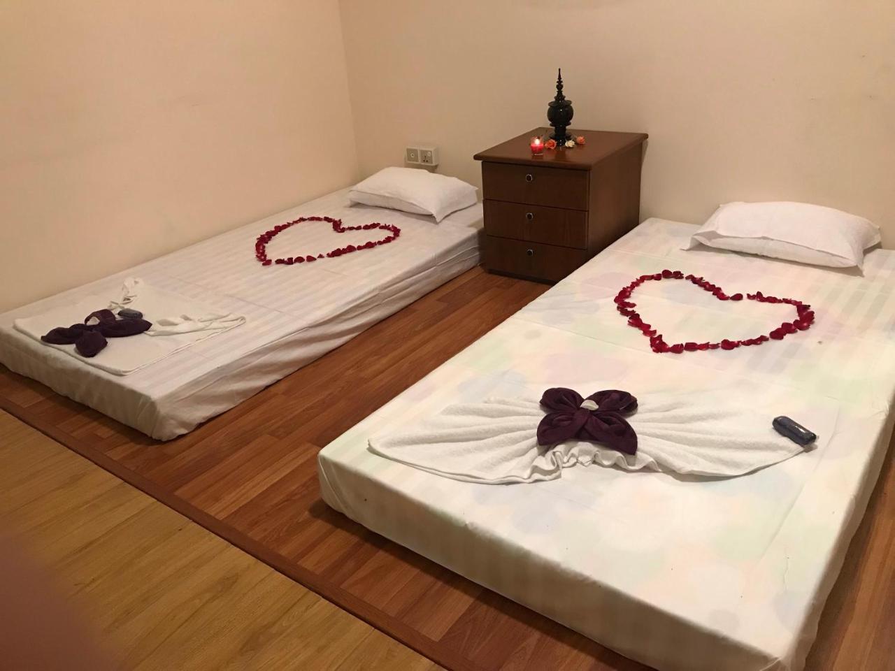 Millennium Hotel Yangon Bagian luar foto